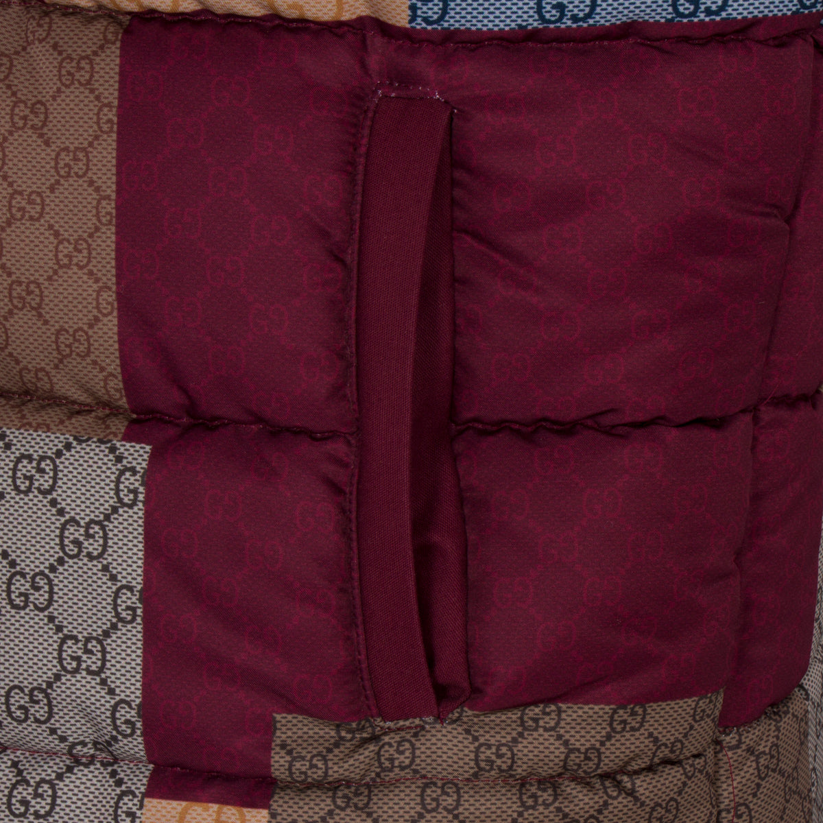 GUCCI LINK PATCH VEST (LIMITED EDITION)